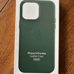 iPhone 14 Pro Max leather case MagSafe Forest Green